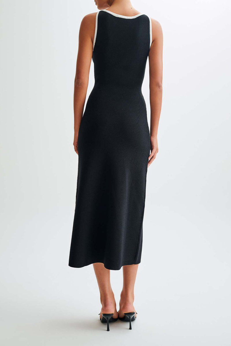 Elegant buckle knit midi dress - View 23 | Clistos