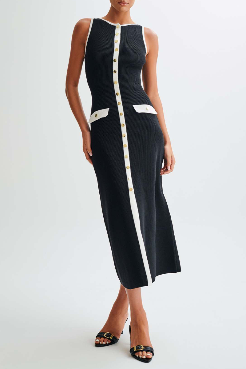 Elegant buckle knit midi dress - View 8 | Clistos