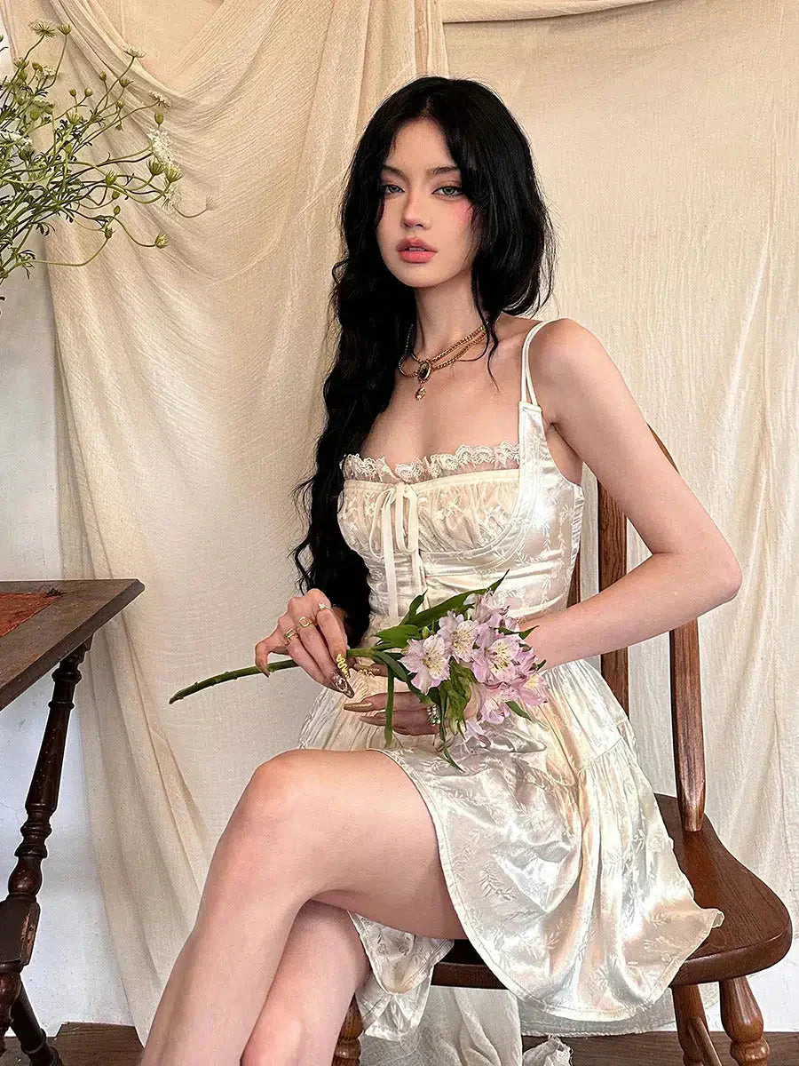 Lace Bustier Frill Skirt Set - View 6 | Clistos