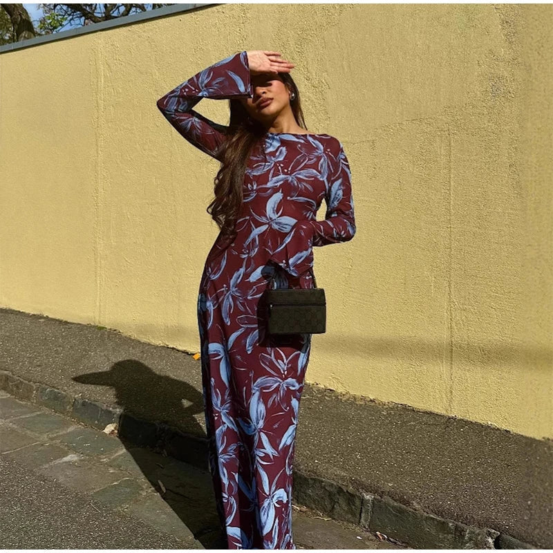 Elegant bell sleeve floral print maxi dress - View 9 | Clistos