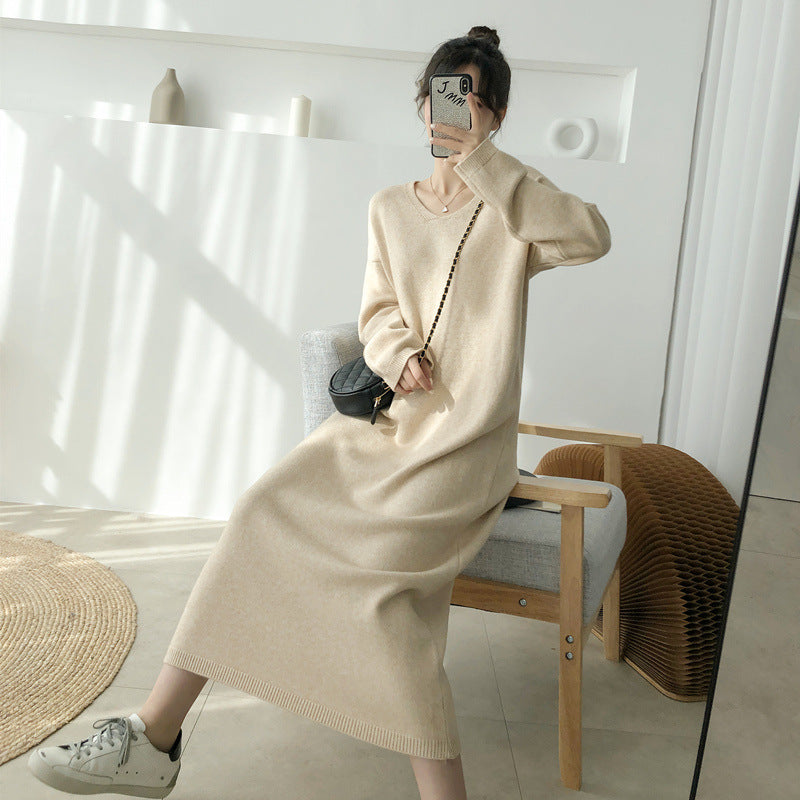 Loose V-Neck Knit Midi Dress - View 7 | Clistos
