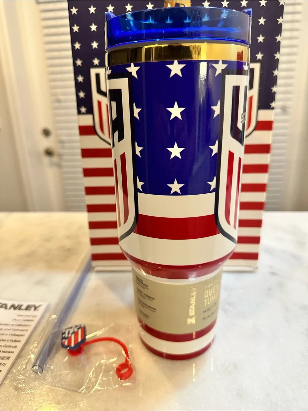 Stanley USA Soccer Limited Edition Quencher 2.0 Tumbler 40oz Blue with USA soccer crest and patriotic packaging - View 2 | Clistos