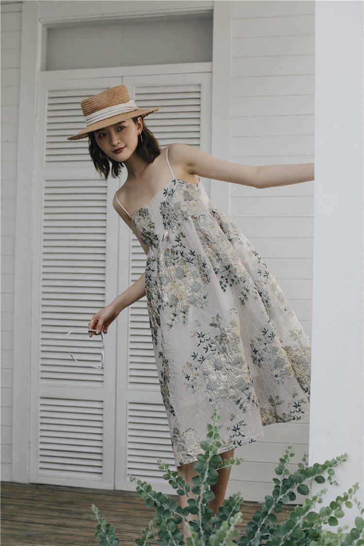 Boho floral a-line midi dress with embroidery - View 9 | Clistos